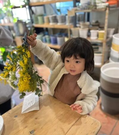勝地涼さんの母親の花屋では、オンラインショップやワークショップも開催